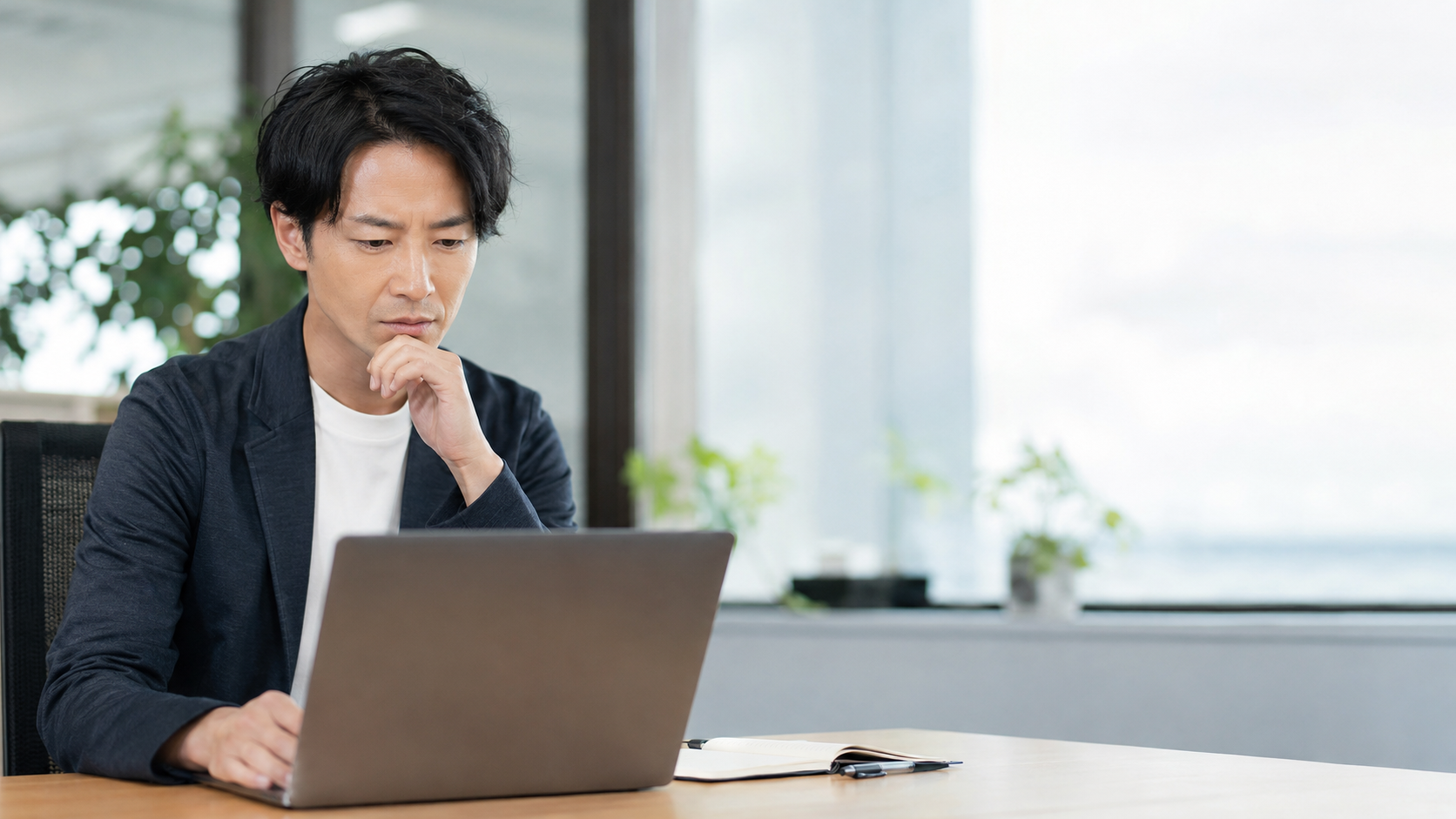 求人広告費が高い原因は？ChatGPT時代に見直したい「広告を出し続ける採用」と直接応募戦略