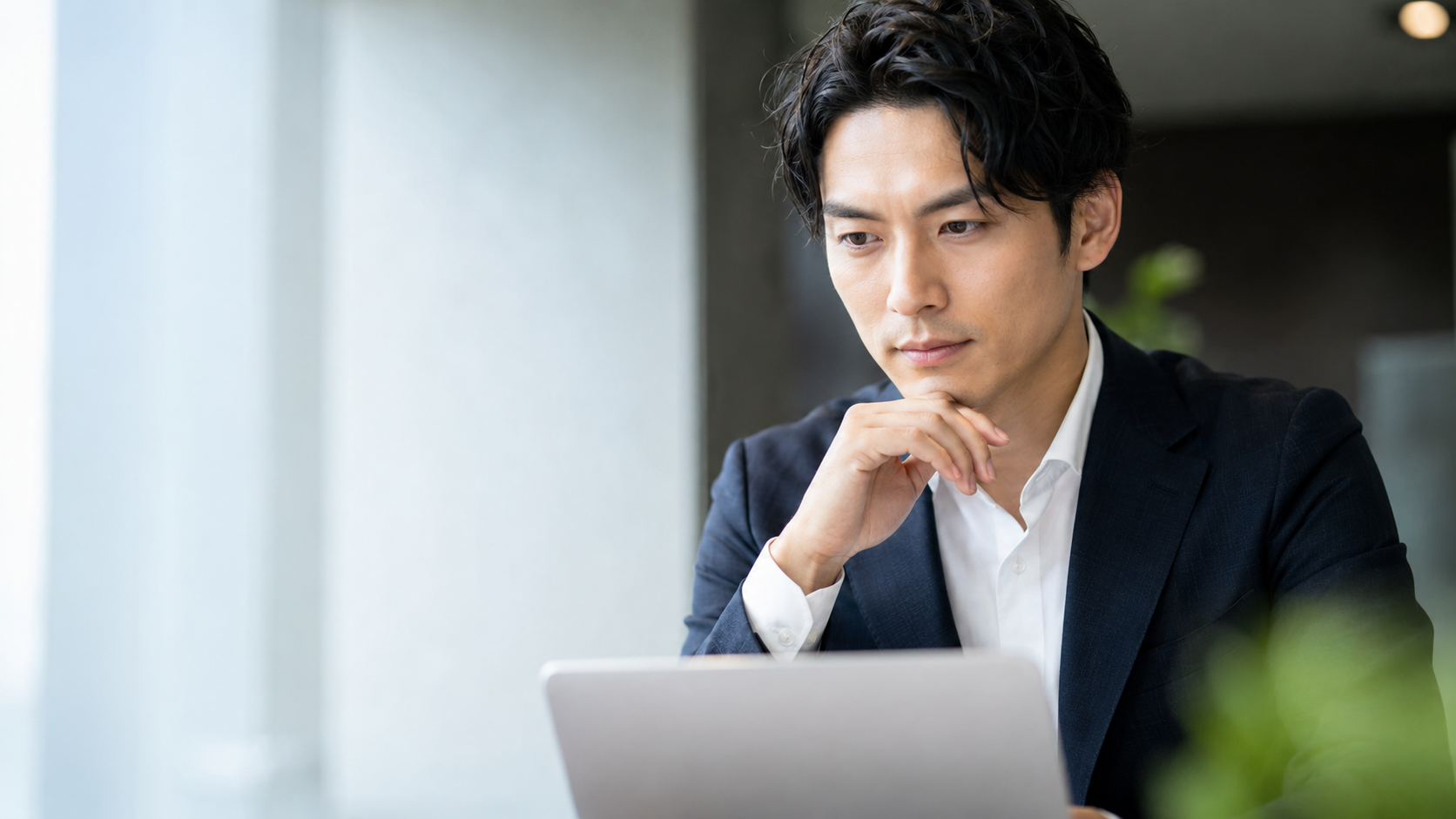求人媒体から応募が来ない原因は？ChatGPTで仕事を探す時代の母集団形成と直接応募戦略